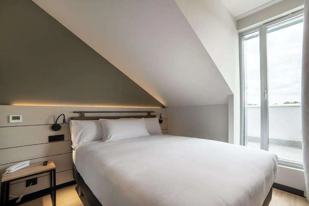 Hotel Bed4U Santander